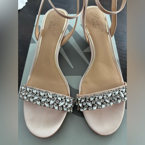 Badgley Mischka Women's Bellevue Wedge Sandal in Size 8.5 - Picture 4 of 9